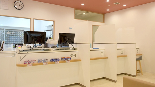 ak薬局 姫路広畑店の受付/カウンター