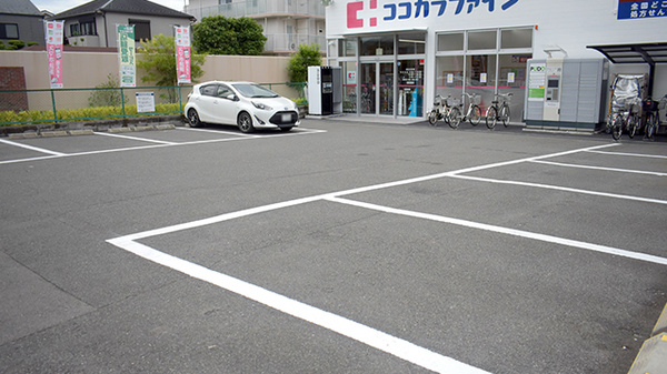 ココカラファイン薬局　有栖川店の駐車場