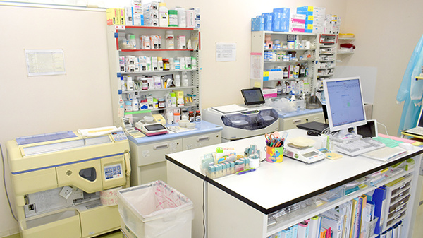明石旭が丘薬局の調剤室
