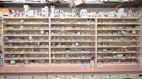 Reli薬局　谷六店の薬棚