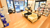 サエラ薬局 金沢文庫店の待合スペース