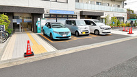 サエラ薬局 金沢文庫店の駐車場