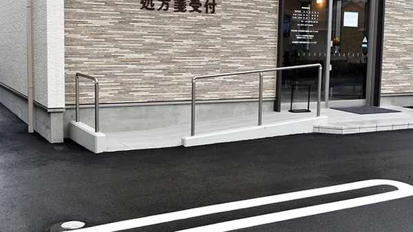メープル薬局のバリアフリー設備