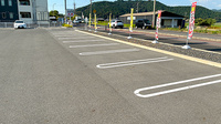 クスリのアオキ安土薬局の駐車場