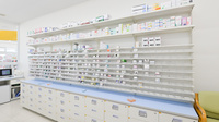 スギ薬局 新明店の薬棚