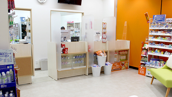 あけぼの薬局　ロハル津田沼2号店の受付/カウンター