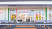 調剤薬局ツルハドラッグ函館鍛治店の入口