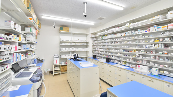 薬局くすりの福太郎　西新井店の調剤室