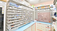 調剤薬局ツルハドラッグ泉古内店の薬棚