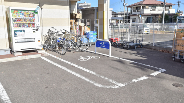 調剤薬局ツルハドラッグ大和町4丁目店の駐輪場
