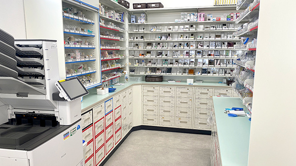 アイン薬局 阿見東店の調剤室