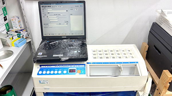 クローバー薬局の調剤器具