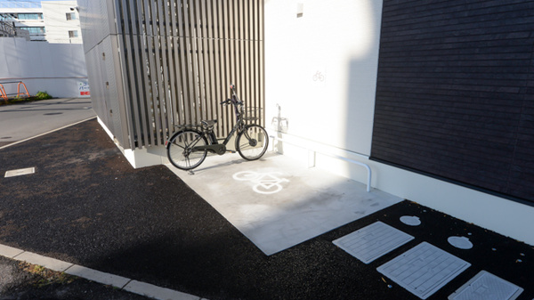 ウォンツ薬局メディカルモール向洋駅北店の駐輪場