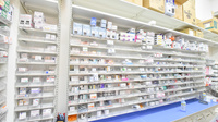 調剤薬局ツルハドラッグ盛岡青山店の薬棚
