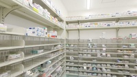 スギ薬局 喜連店の薬棚