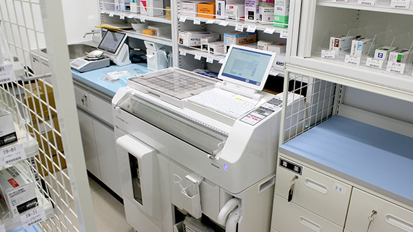 ドラッグセイムス柳瀬川薬局の調剤器具