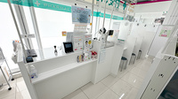 フィットケアエクスプレス日ノ出町駅前店薬局の受付/カウンター