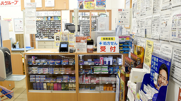 調剤薬局ツルハドラッグ小牧店の受付/カウンター