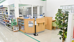 ドラッグセイムス柳崎1丁目薬局の受付/カウンター