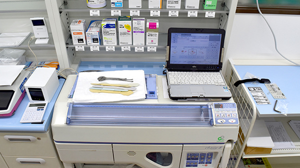 セイムス新宮緑ヶ丘薬局の調剤器具