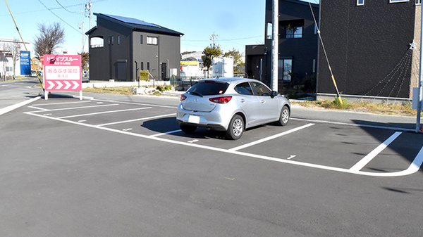 あるぷす薬局竜洋店の駐車場