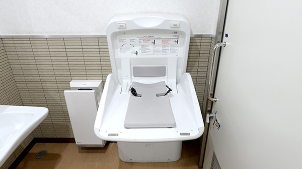 V･drug　豊川下長山薬局のキッズ用設備