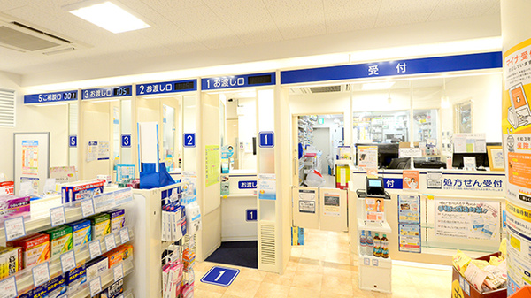 クオール薬局梅田ガーデン店の受付/カウンター