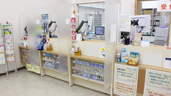 あけぼの薬局　藤沢店の受付/カウンター