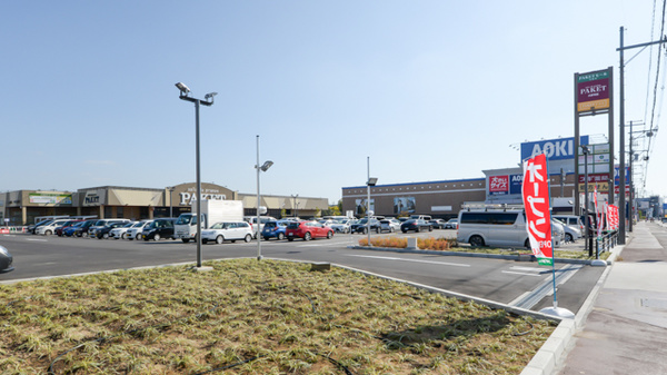 スギ薬局 大安寺店の駐車場