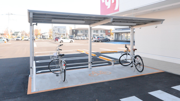 スギ薬局 つくば天久保店の駐輪場