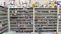 I&H泉南薬局の薬棚