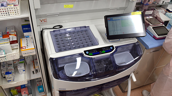 I&H泉南薬局の調剤器具