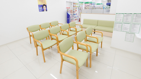 スギ薬局 西三国店の待合スペース