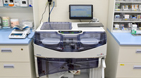 ヤックスドラッグオークビレッジかみす薬局の調剤器具
