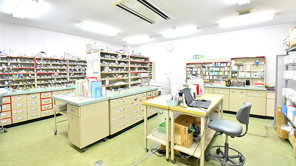 さくら保健薬局(大阪府枚方市)の調剤室