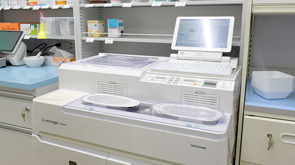 ドラッグストアエース鳥取おうちだに薬局の調剤器具