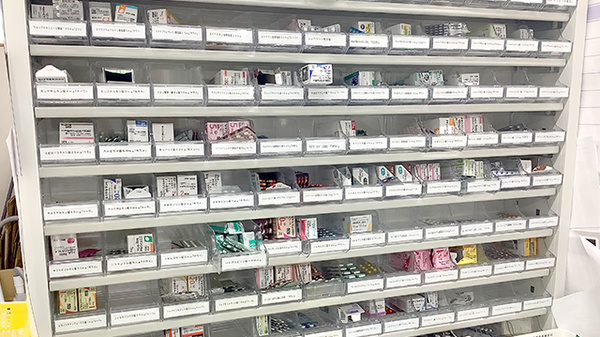 薬棚