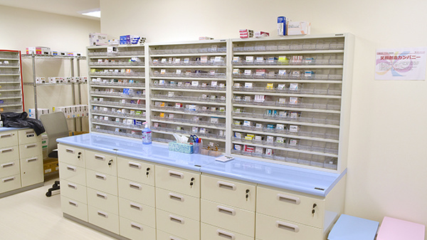 プラチナ薬局　福島店の調剤室
