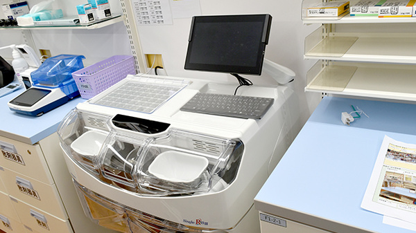 杏林堂薬局　天王店の調剤器具