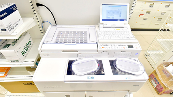 スギ薬局 南越谷店の調剤器具