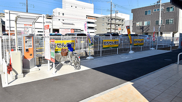 スギ薬局 南越谷店の駐輪場