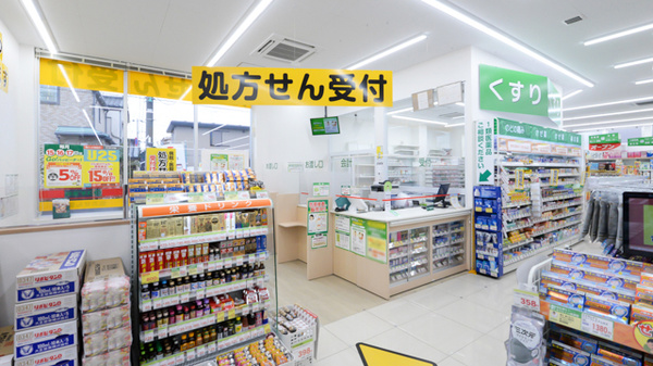 スギ薬局 練馬早宮北店の入口