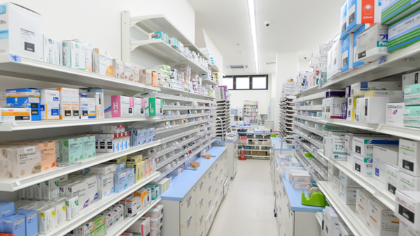スギ薬局 信州大学病院店の調剤室