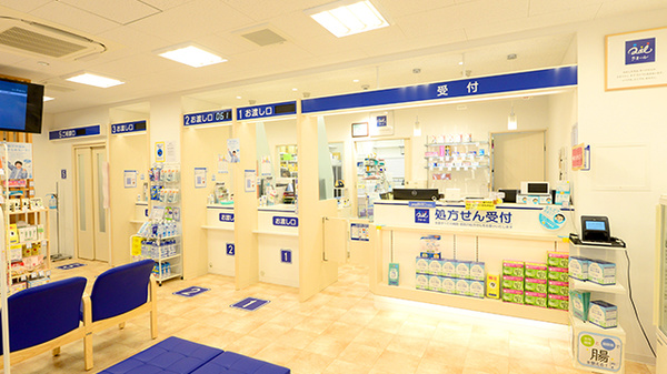 クオール薬局西明石駅前店の受付/カウンター