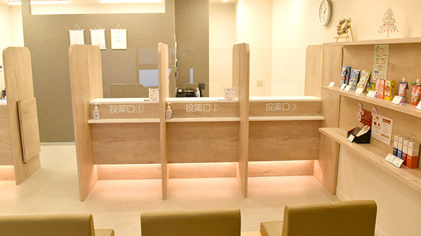 エンゼル薬局 東姫路店の受付/カウンター
