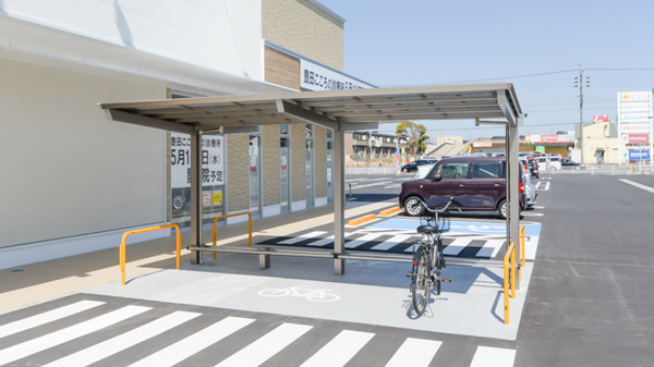 スギ薬局 豊田吉原店の駐輪場