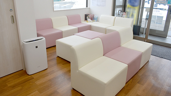 森田らいふ薬局の待合スペース