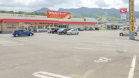 調剤薬局ツルハドラッグ富良野弥生店の駐車場