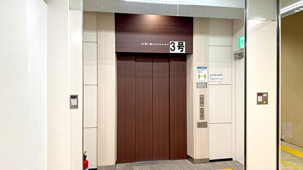 あさひ薬局岩槻駅前店のエレベーター