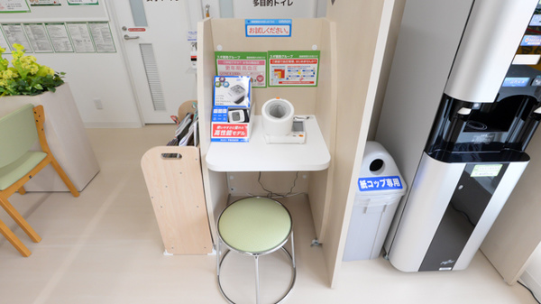スギ薬局 渥美病院店の血圧計